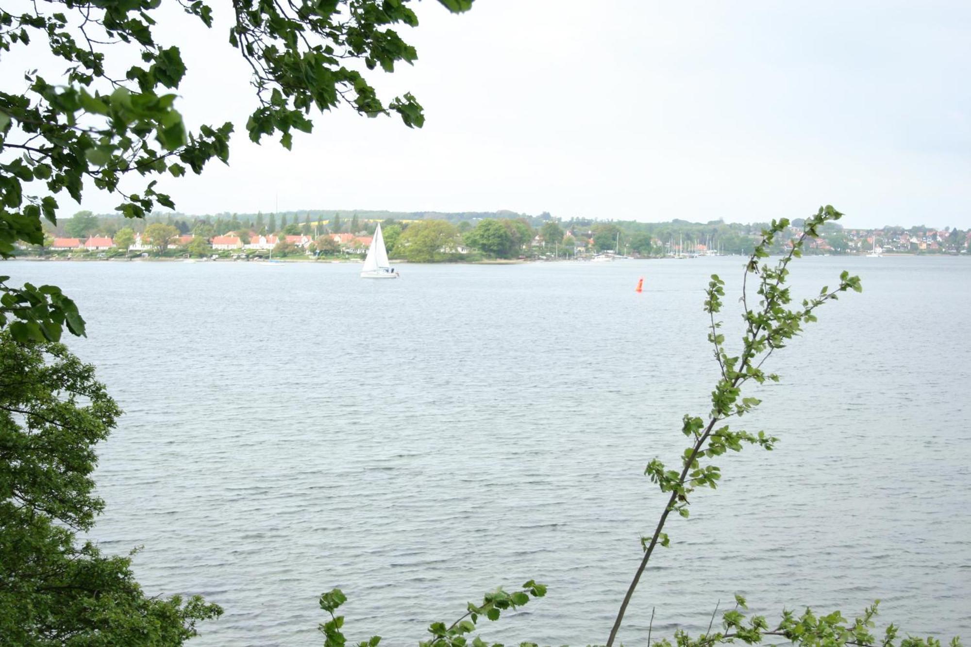 Grastenhus Guesthouse Thurø By Exterior foto